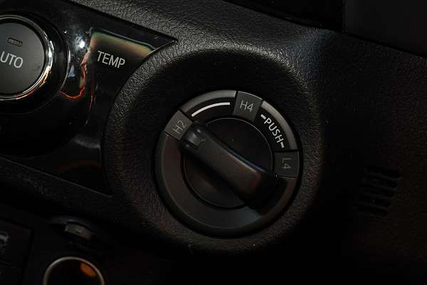 2020 Toyota Hilux SR5 GUN126R 4X4