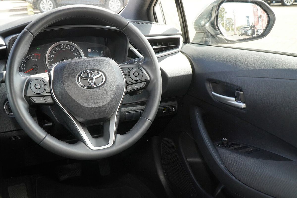 2020 Toyota Corolla SX MZEA12R