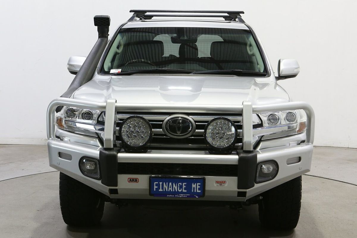 2020 Toyota Landcruiser Sahara VDJ200R