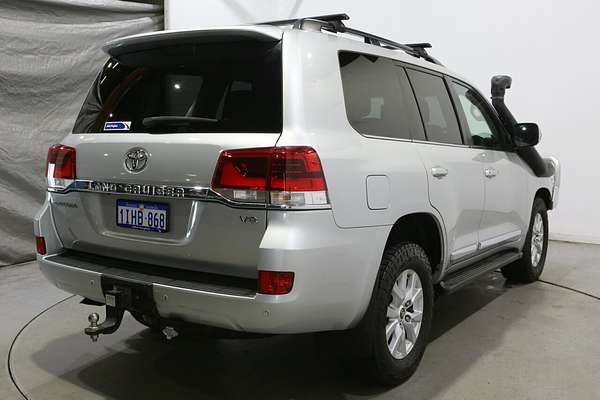2020 Toyota Landcruiser Sahara VDJ200R