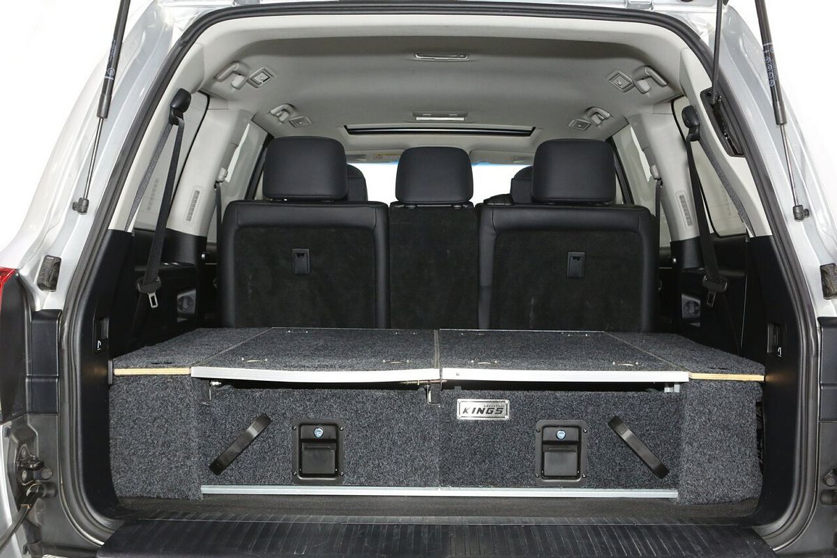 2020 Toyota Landcruiser Sahara VDJ200R