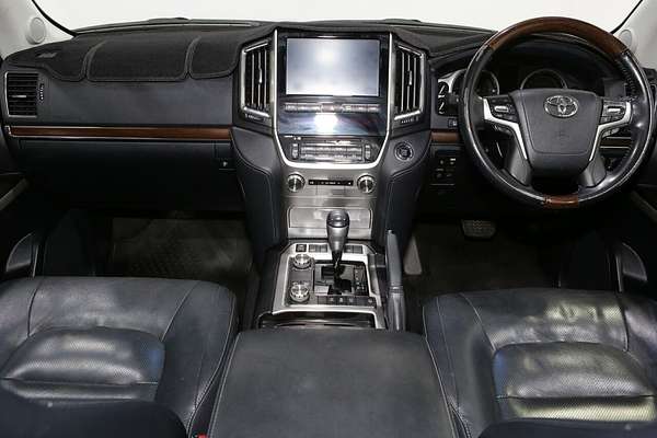 2020 Toyota Landcruiser Sahara VDJ200R