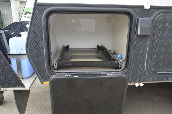 2018 MDC XT12-HR