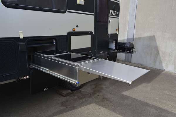 2018 MDC XT12-HR