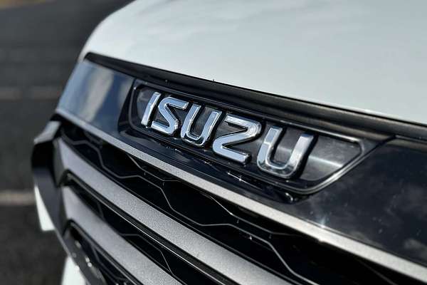 2023 Isuzu MU-X LS-M