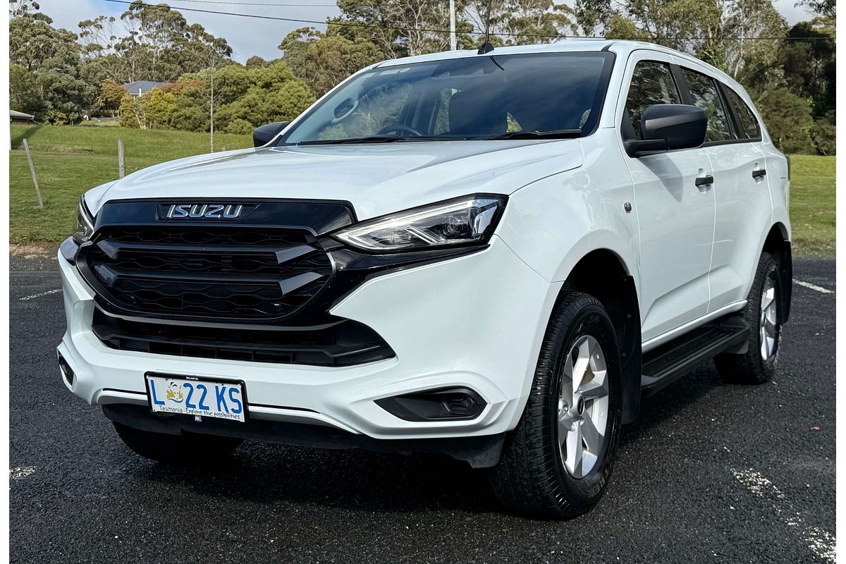 2023 Isuzu MU-X LS-M