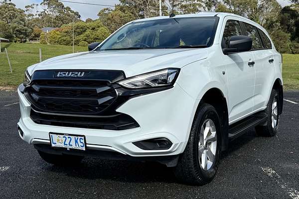 2023 Isuzu MU-X LS-M