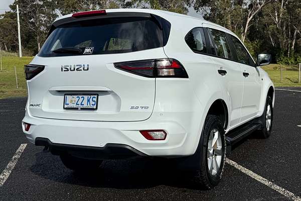 2023 Isuzu MU-X LS-M