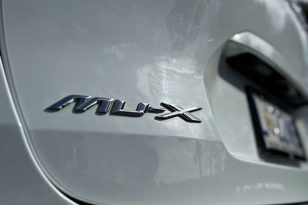 2023 Isuzu MU-X LS-M