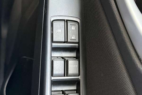 2023 Isuzu MU-X LS-M
