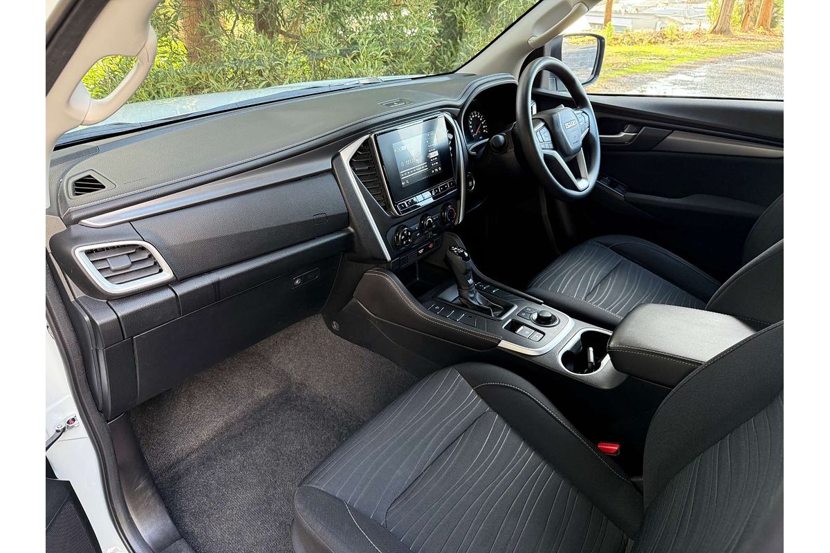2023 Isuzu MU-X LS-M