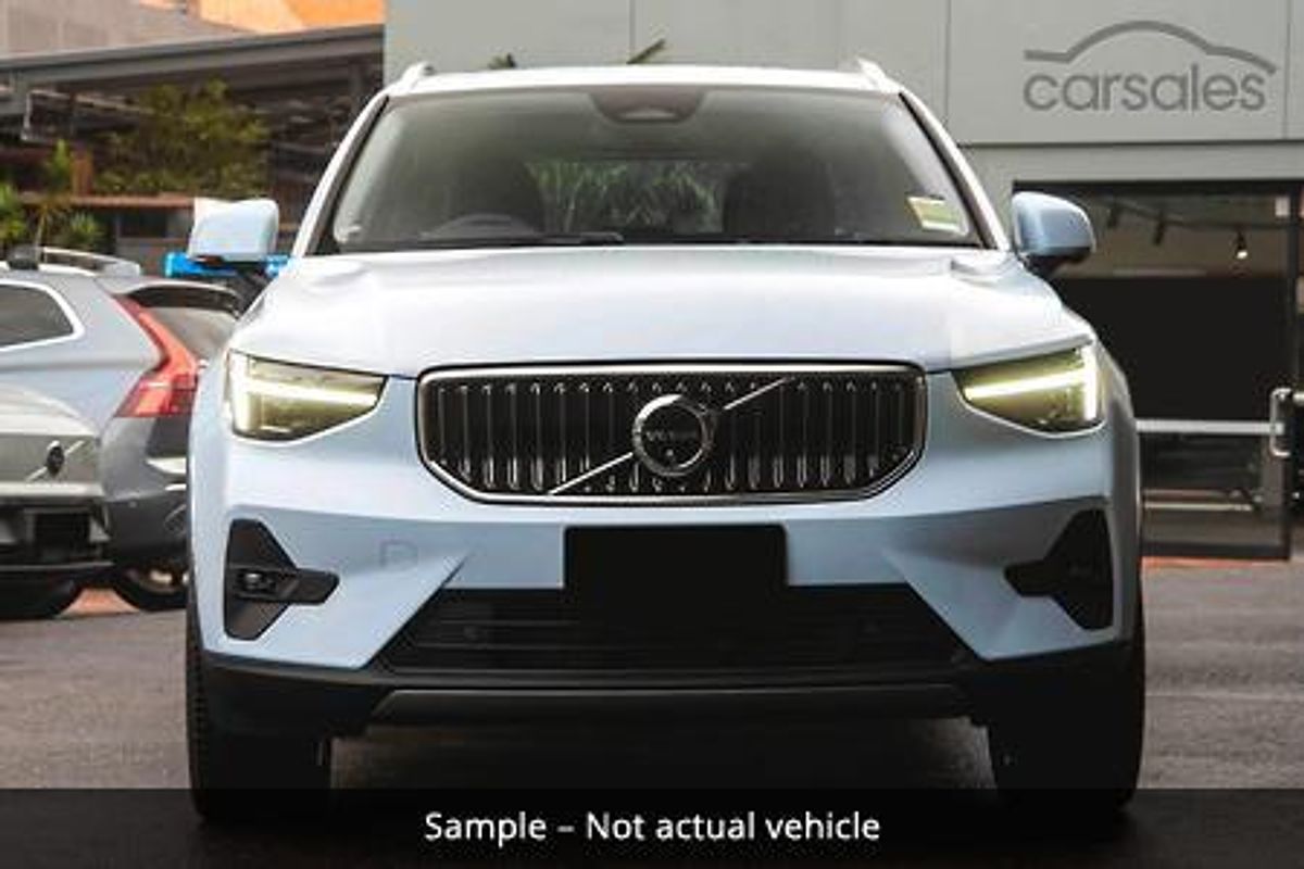 2024 Volvo XC40 Plus B4