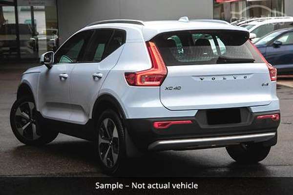 2024 Volvo XC40 Plus B4