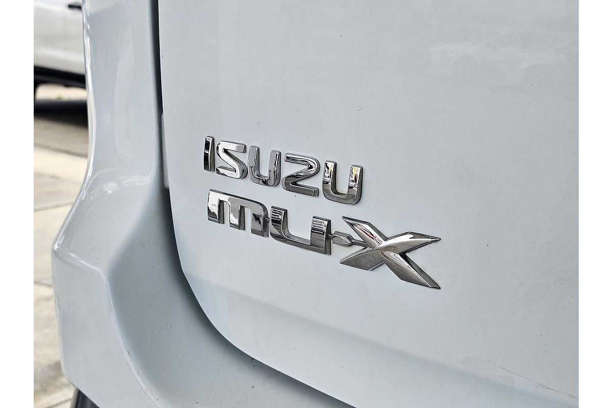 2018 Isuzu MU-X LS-M