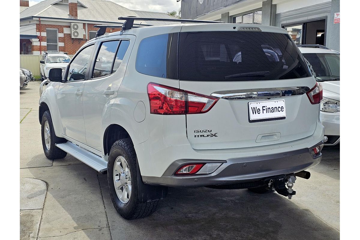 2018 Isuzu MU-X LS-M