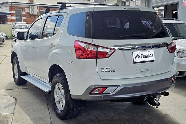 2018 Isuzu MU-X LS-M