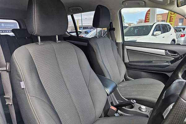 2018 Isuzu MU-X LS-M