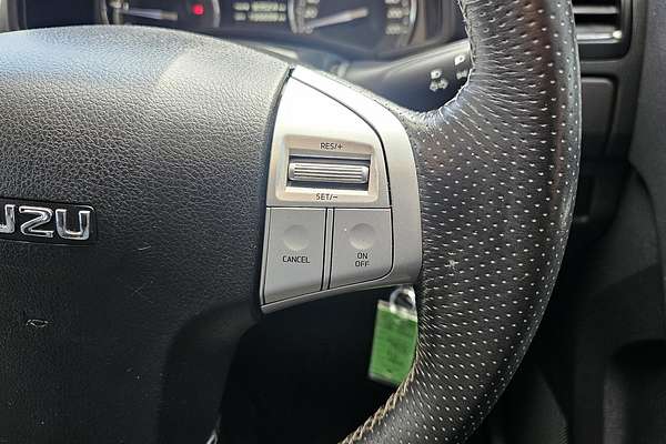 2018 Isuzu MU-X LS-M