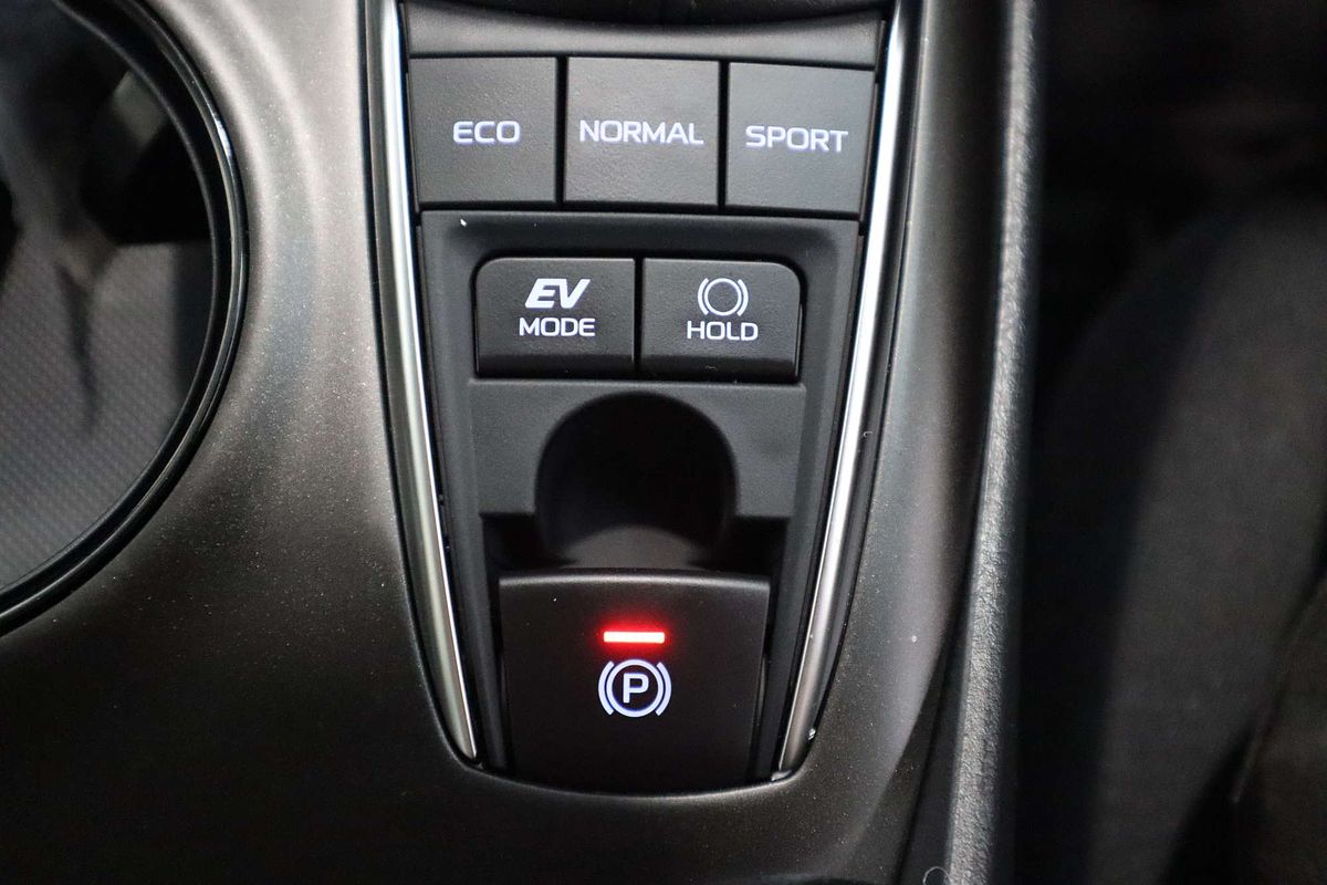 2022 Toyota Camry Ascent AXVH70R