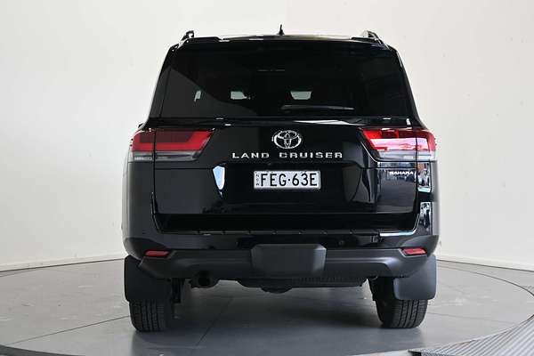 2023 Toyota Landcruiser Sahara FJA300R