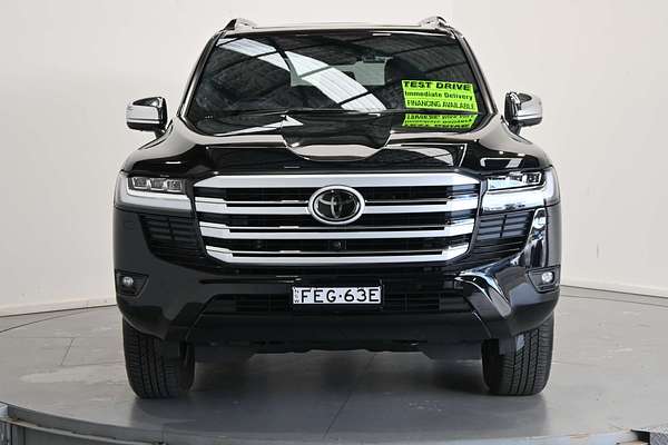 2023 Toyota Landcruiser Sahara FJA300R
