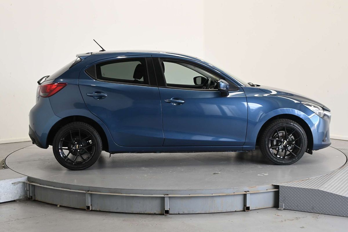 2017 Mazda 2 Maxx DJ Series