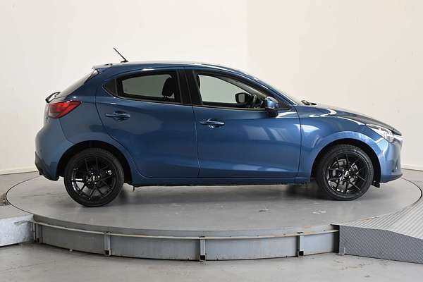 2017 Mazda 2 Maxx DJ Series