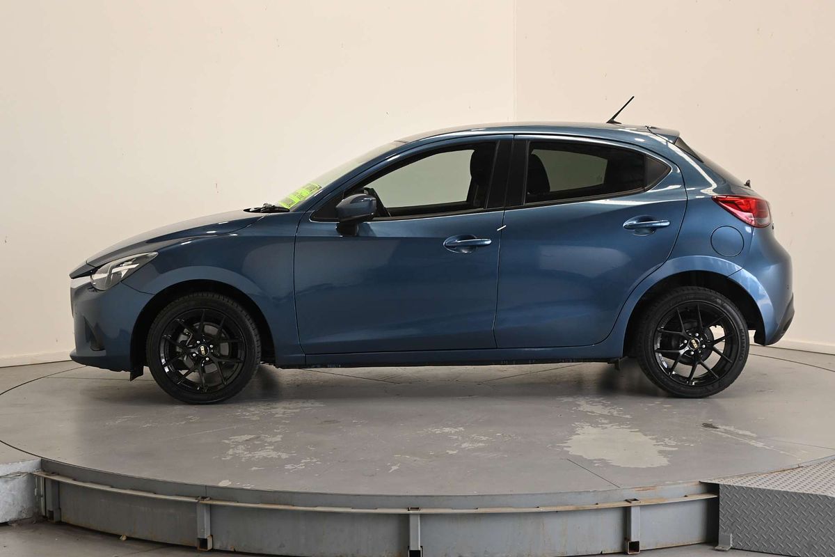 2017 Mazda 2 Maxx DJ Series