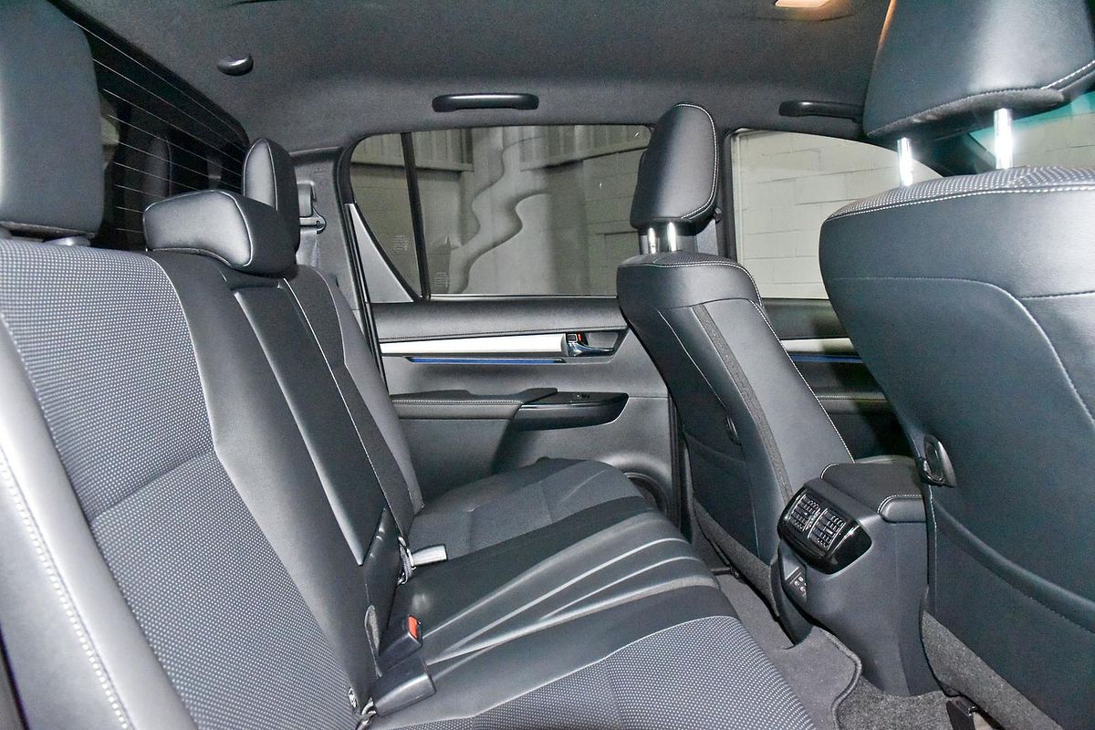 2024 Toyota Hilux Rogue 48V GUN126R 4X4