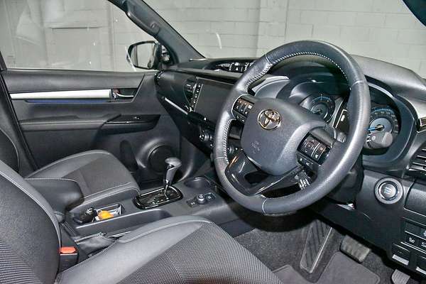 2024 Toyota Hilux Rogue 48V GUN126R 4X4