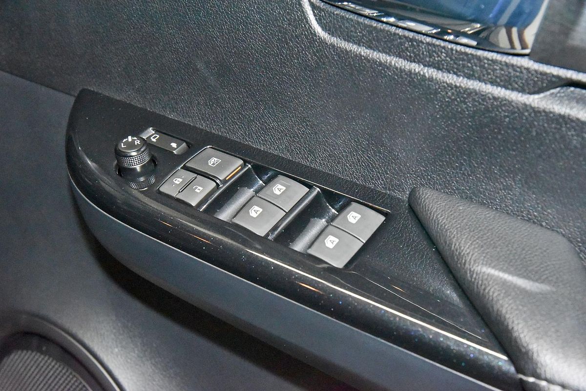 2024 Toyota Hilux Rogue 48V GUN126R 4X4