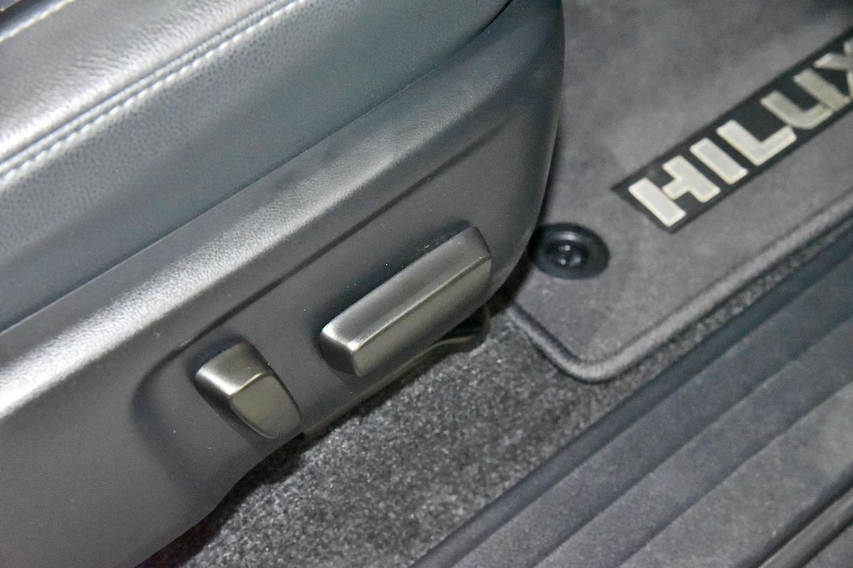 2024 Toyota Hilux Rogue 48V GUN126R 4X4