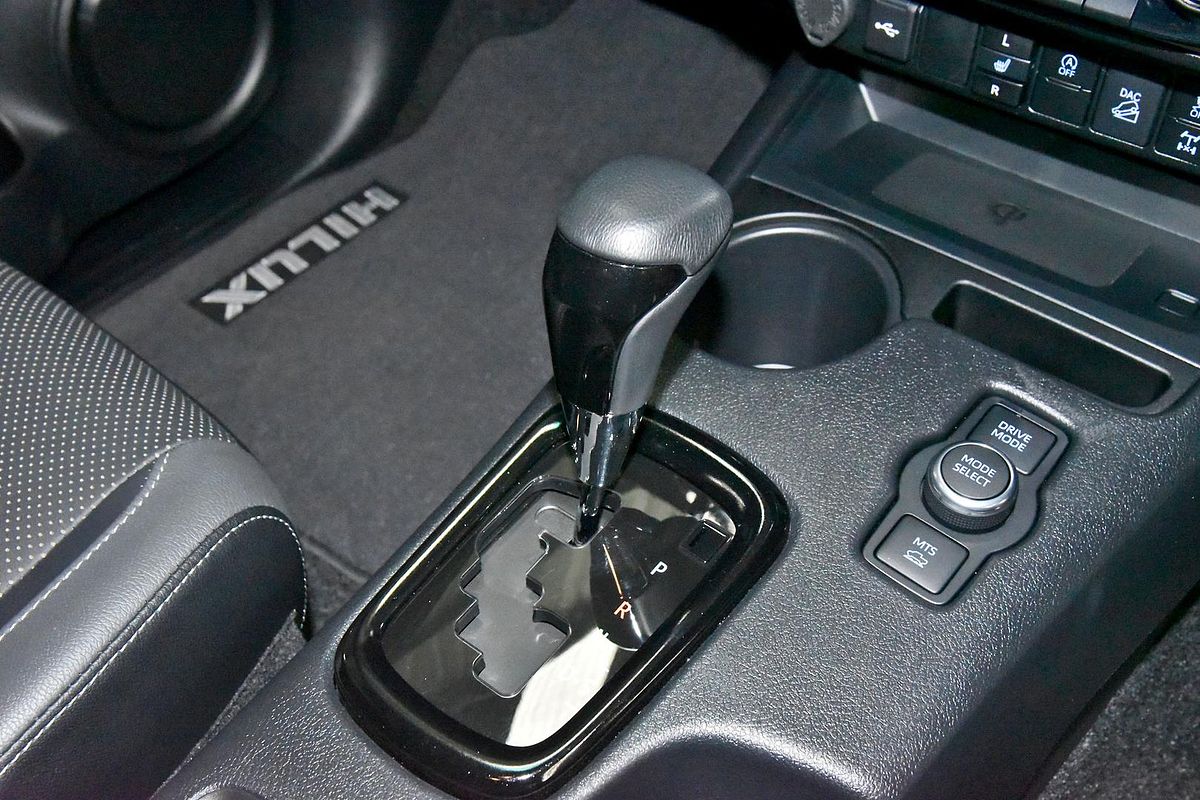 2024 Toyota Hilux Rogue 48V GUN126R 4X4
