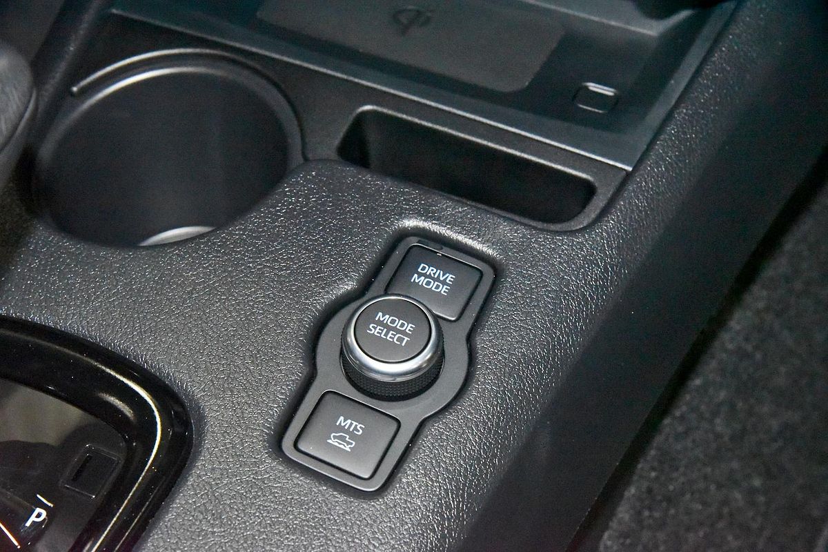2024 Toyota Hilux Rogue 48V GUN126R 4X4