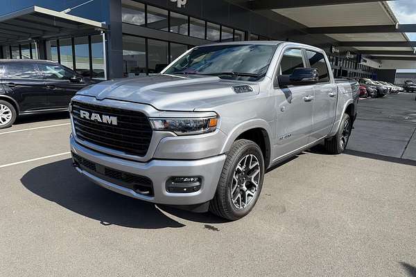 2025 RAM 1500 Laramie Sport Hurricane SO RamBox DT 4X4 SWB