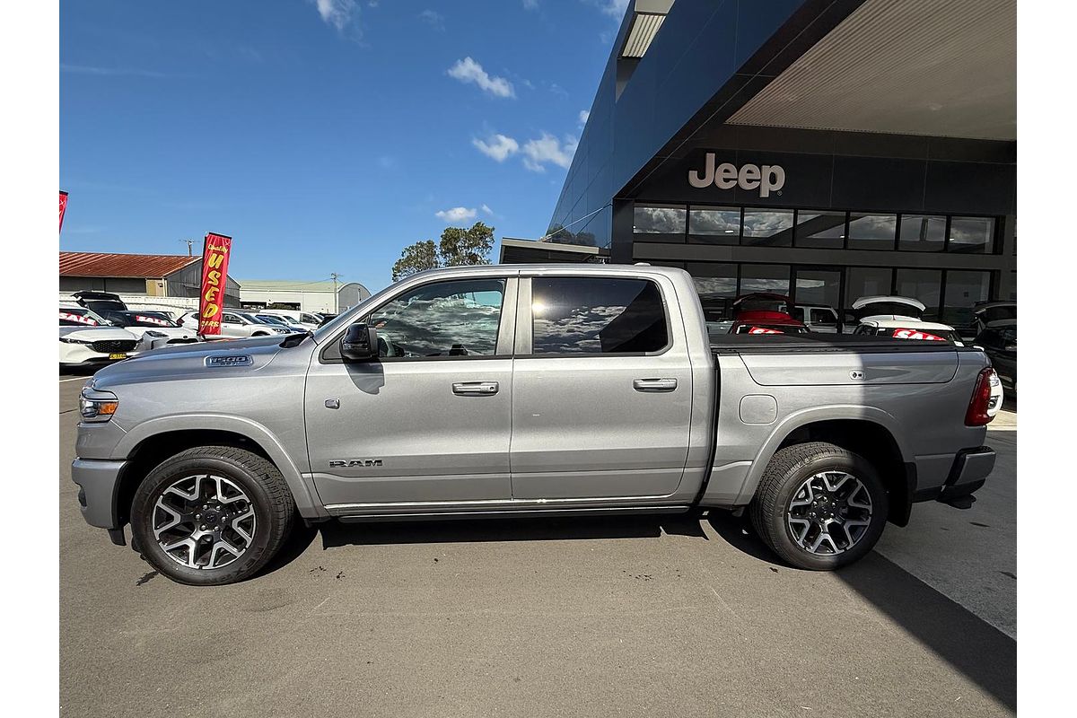 2025 RAM 1500 Laramie Sport Hurricane SO RamBox DT 4X4 SWB