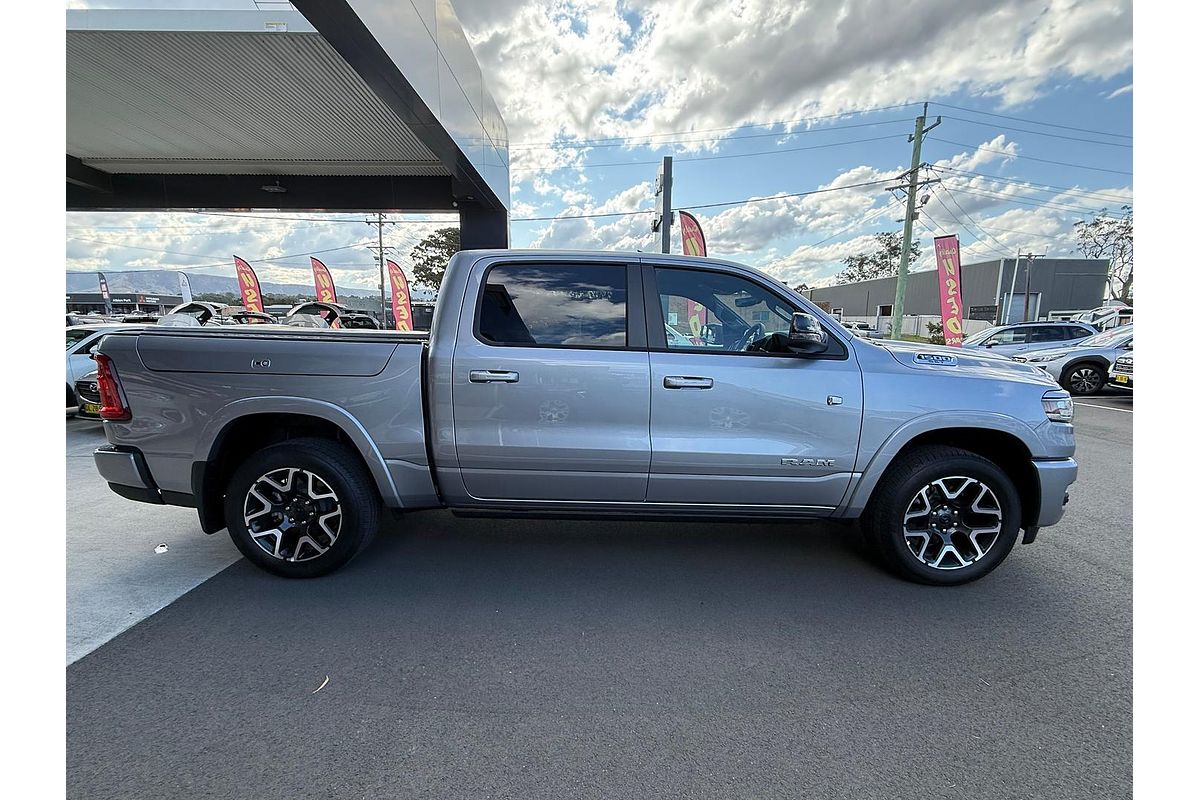 2025 RAM 1500 Laramie Sport Hurricane SO RamBox DT 4X4 SWB