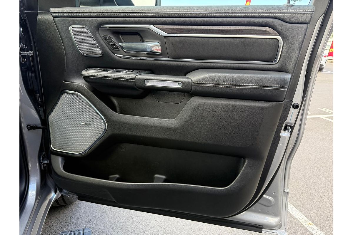 2025 RAM 1500 Laramie Sport Hurricane SO RamBox DT 4X4 SWB