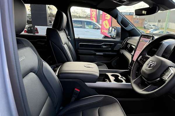 2025 RAM 1500 Laramie Sport Hurricane SO RamBox DT 4X4 SWB
