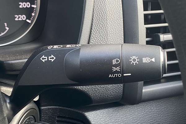 2025 Mitsubishi Triton GLX MV 4X4