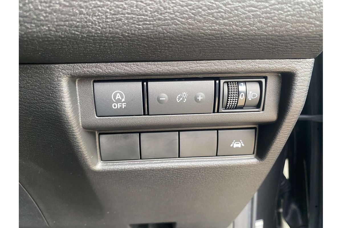 2025 Mitsubishi Triton GLX MV 4X4
