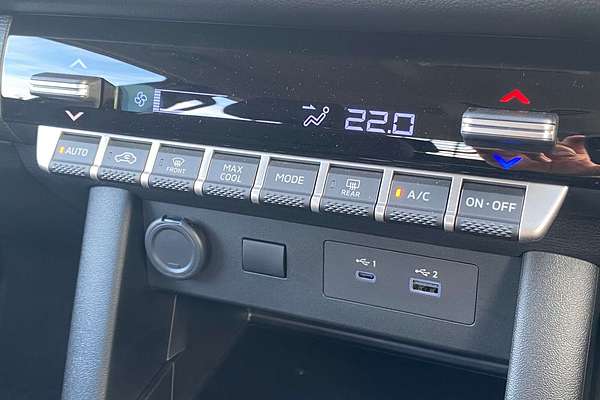 2025 Mitsubishi Triton GLX MV 4X4