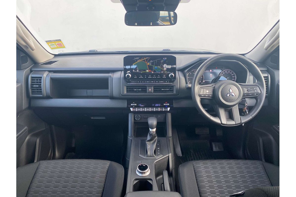 2025 Mitsubishi Triton GLX MV 4X4