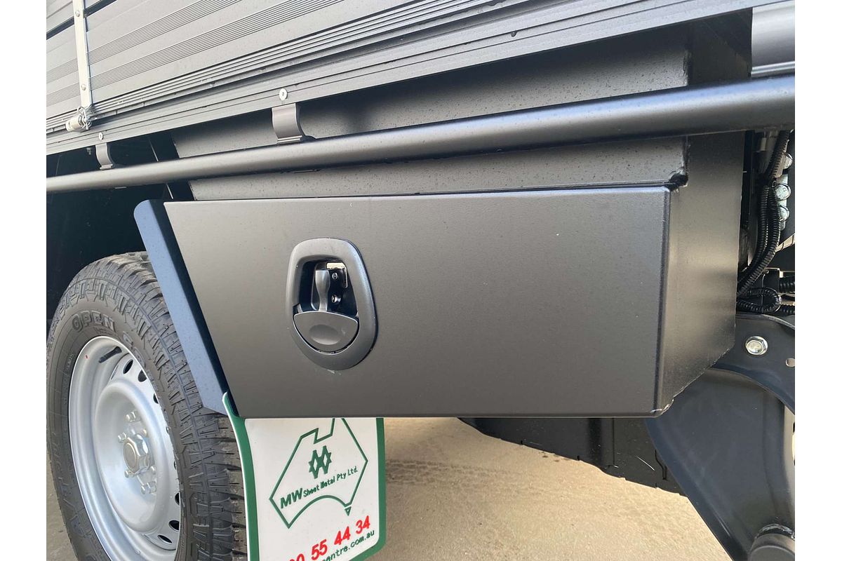 2025 Mitsubishi Triton GLX MV 4X4