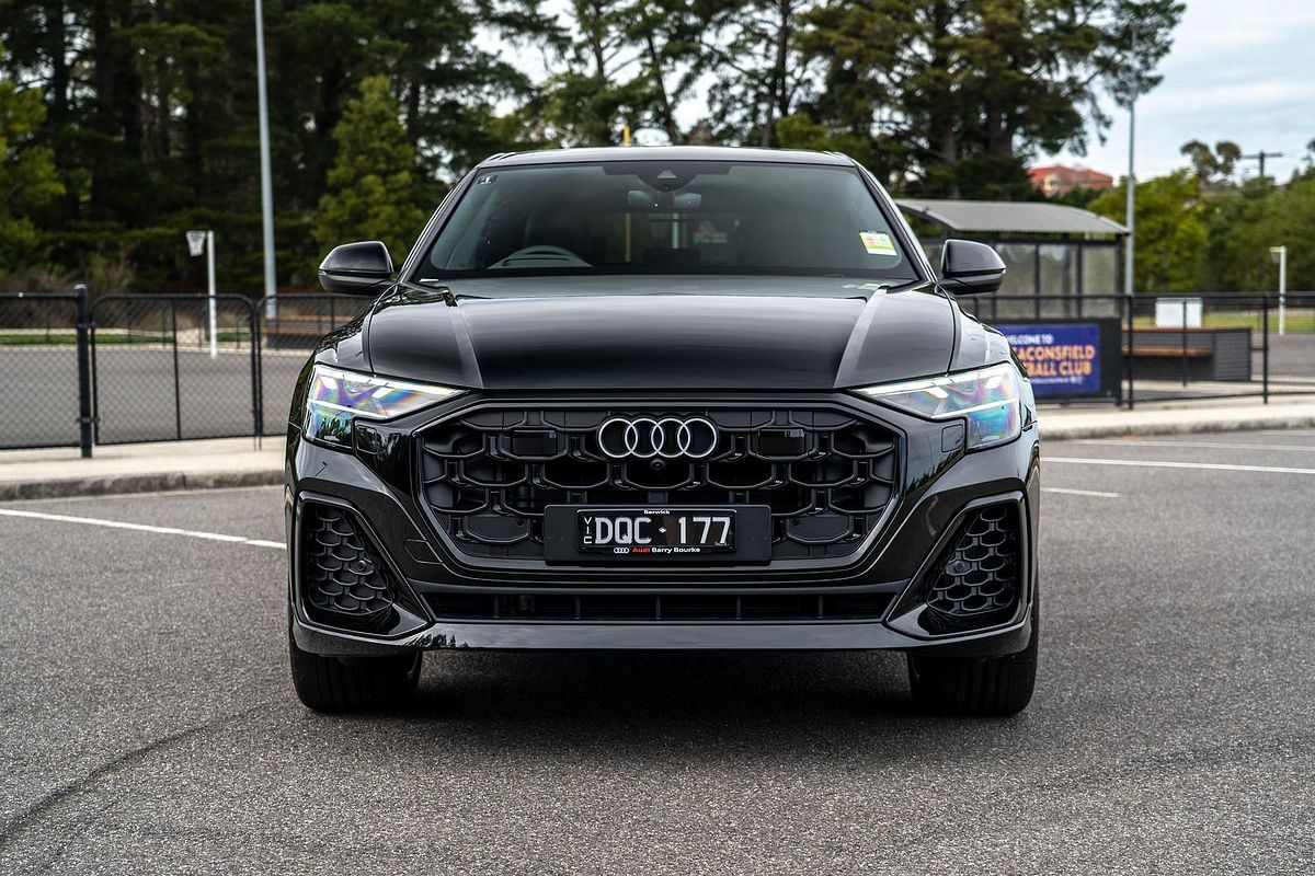 2025 Audi Q8 50 TDI S line F1