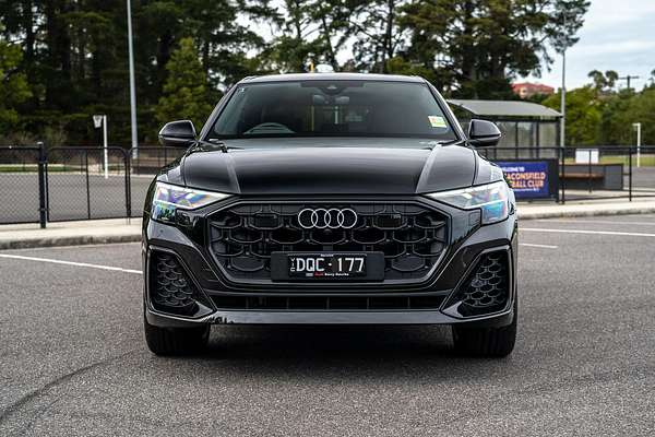 2025 Audi Q8 50 TDI S line F1