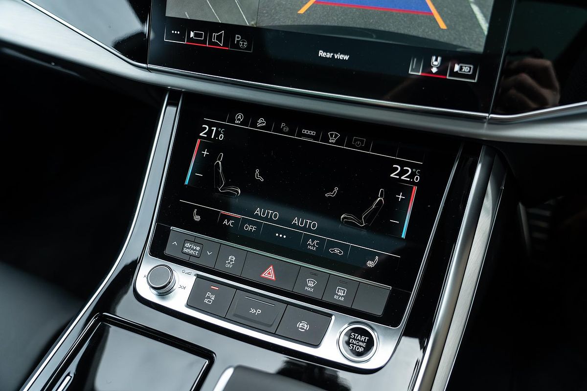 2025 Audi Q8 50 TDI S line F1