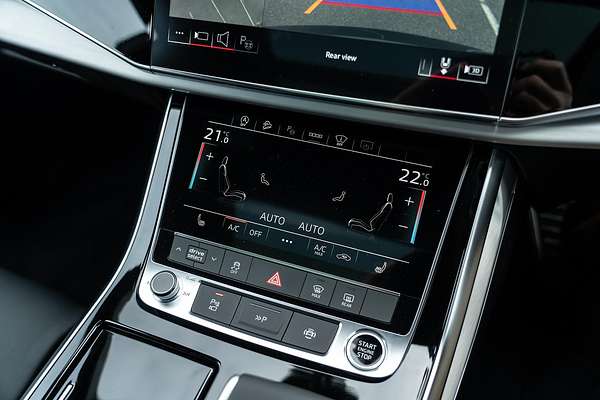 2025 Audi Q8 50 TDI S line F1