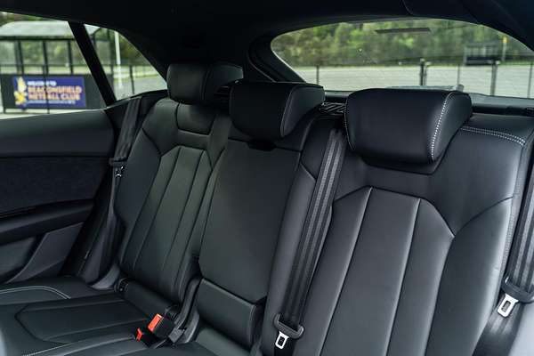 2025 Audi Q8 50 TDI S line F1