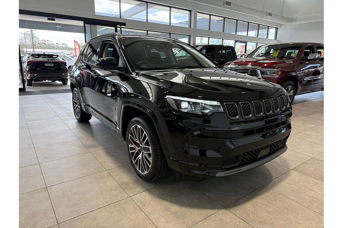 2025 Jeep Compass Summit e-Hybrid MV